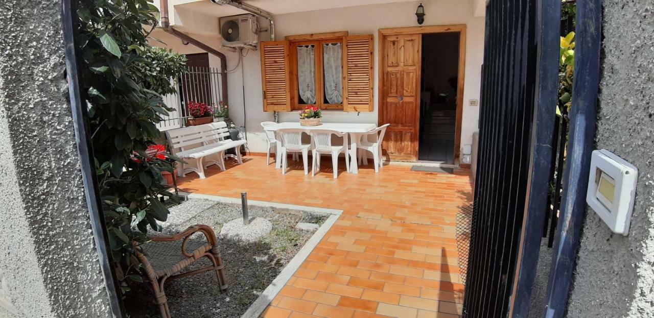 villetta a schiera Fiumefreddo Bruzio Esterno foto